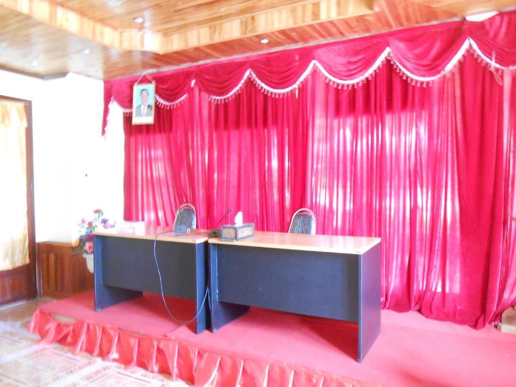 Khampaseuth Hotel Vang Vieng Buitenkant foto