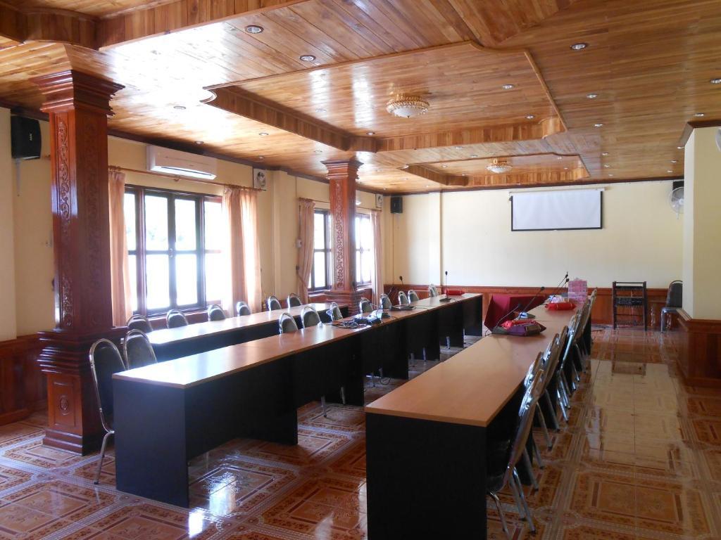 Khampaseuth Hotel Vang Vieng Buitenkant foto